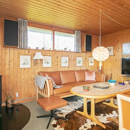 6 Person Holiday In Holiday home