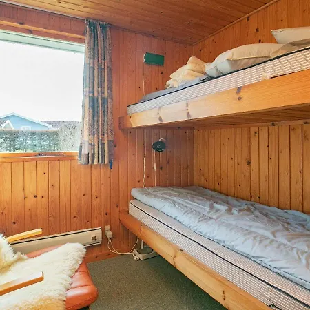 6 Person Holiday In Holiday home